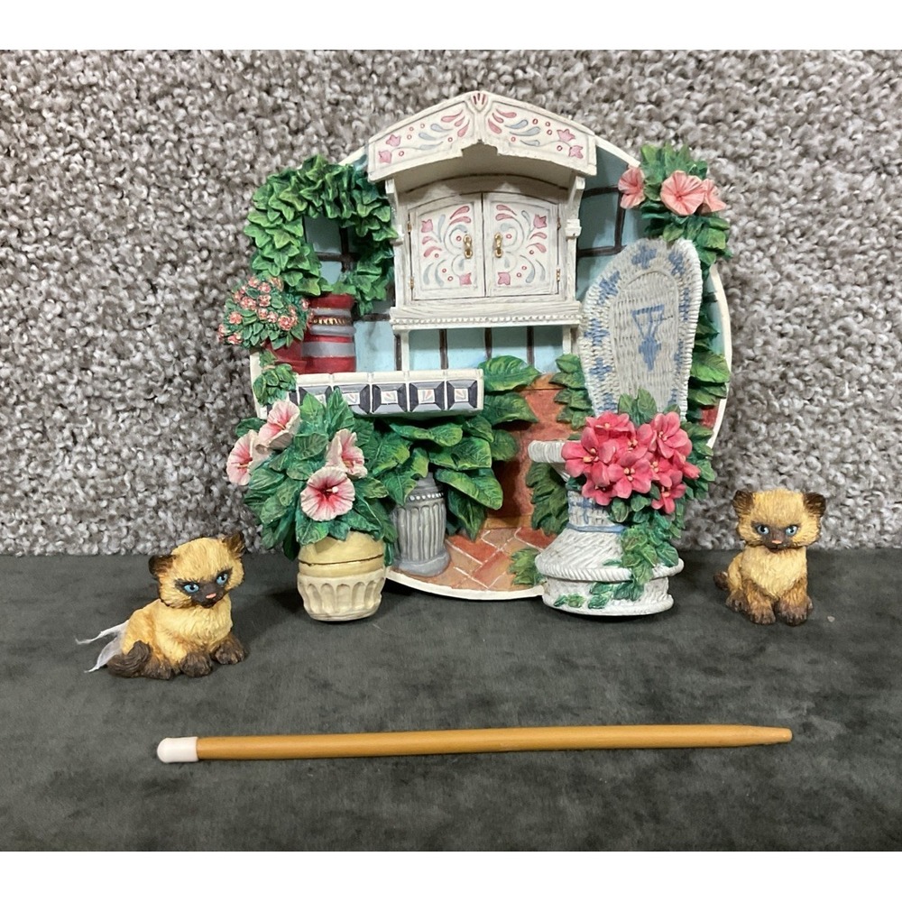 1996 Hamilton Collection Kittens‎ in the Plants Knick Knack Kitty Cats Yencho
